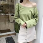 Long-sleeve Loose-fit T-shirt / Button Front Skirt