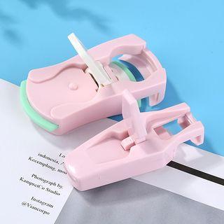 Eyebrow Curler Random Colors - One Size
