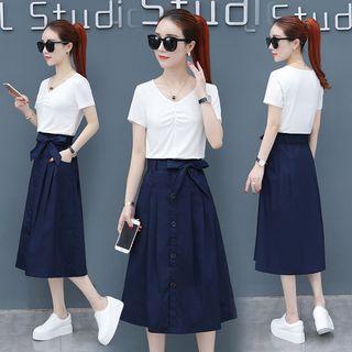 Set: Plain Short Sleeve T-shirt + Buttoned A-line Midi Skirt