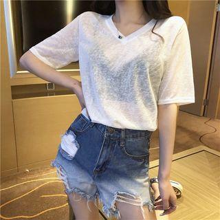 V-neck Short-sleeve T-shirt Milky White - One Size