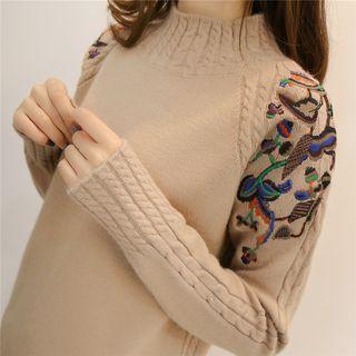 Embroidery Mock-neck Sweater