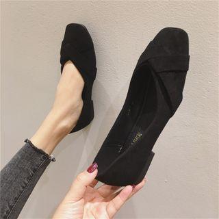 Square-toe Knotted Flats