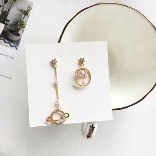 Non-matching Rhinestone Faux Pearl Planet Dangle Earring