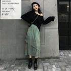 Long-sleeve T-shirt / Layered A-line Midi Skirt