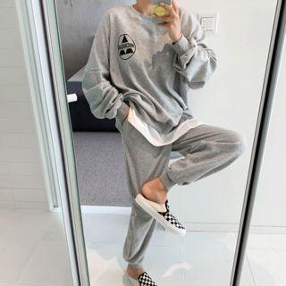 Set: Letter-printed Oversized Sweatshirt + Jogger Pants