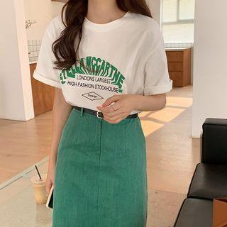 Short-sleeve T-shirt / Belted Midi Skirt