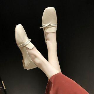 Square-toe Bow Loafers