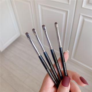 Set Of 1 / 3 : Eyeshadow Makeup Brush