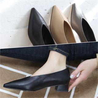 Pointy-toe Low Block-heel Pumps