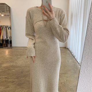 Set: Cropped Knit Top + Sleeveless Midi Dress