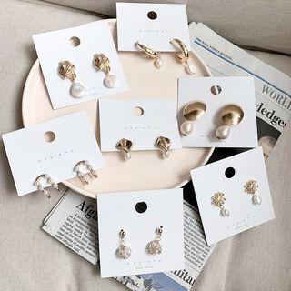Faux Pearl / Rhinestone Earring (various Designs)