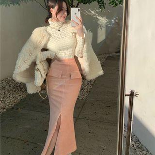 Turtle-neck Plain Top / Midi Skirt