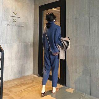 Set: Back-slit Turtleneck Sweater + Cropped Straight-fit Knit Pants