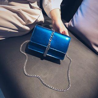Tassel Detail Chain Strap Crossbody Bag