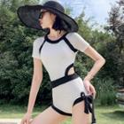 Short-sleeve Two-tone Cut Out Swimsuit