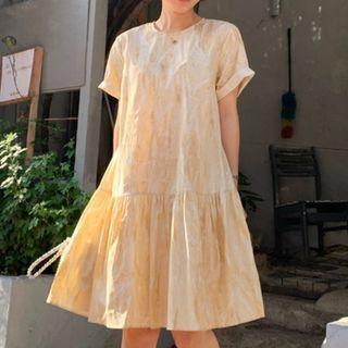 Short-sleeve Tie-dyed Tiered A-line Dress