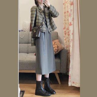Plaid Double-breasted Blazer / Sleeveless Midi A-line Dress