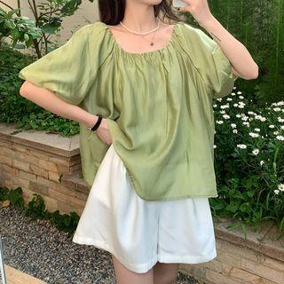 Puff-sleeve Plain Blouse / Shorts