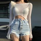 Ribbed Cropped Knit Top / Distressed Denim Shorts