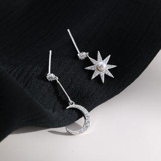 Moon & Star Rhinestone Asymmetrical Sterling Silver Earring 1 Pair - Asymmetric - Silver - One Size