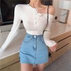 Long-sleeve Cut-out Shoulder T-shirt