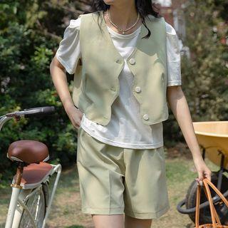 Set: Scallop Trim Single-breasted Vest + Shorts