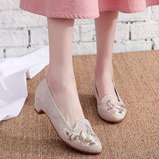 Floral Embroidered Block Heel Pumps