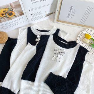 Ribbon-accent Cutout-shoulder Colorblock Sweater
