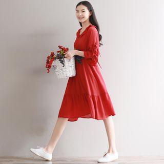 Tied 3/4-sleeve Chiffon Dress