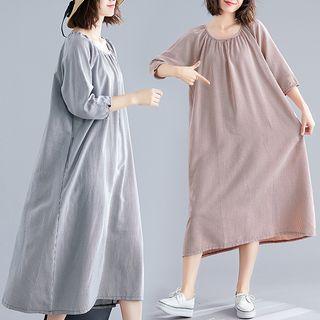 Checked 3/4-sleeve Midi Shift Dress