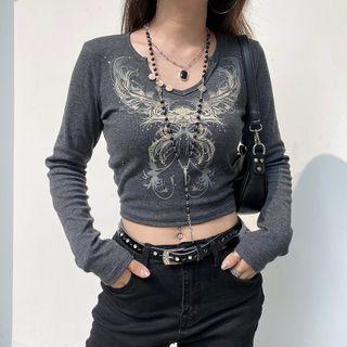 Long Sleeve Graphic V-neck T-shirt