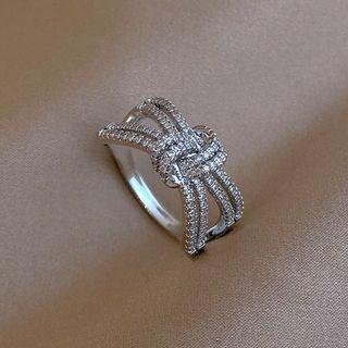 Knot Rhinestone Alloy Ring