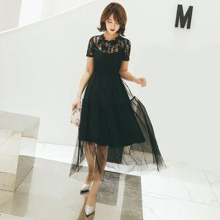 Short-sleeve Lace Paneled A-line Midi Dress