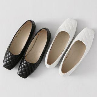 Square-toe Quilted Flats
