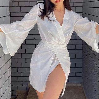 Long-sleeve V-neck Sashed Wrap Mini Bodycon Dress