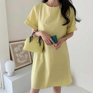 Short-sleeve Round Neck Plain Loose Fit Midi Dress
