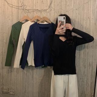 V-neck Cut-out Knit Top