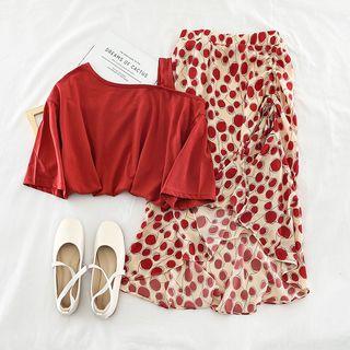 Set: Cutout Shoulder T-shirt + Dotted Midi Skirt