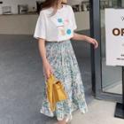 Short-sleeve Cartoon Print T-shirt / Floral Print Midi A-line Skirt
