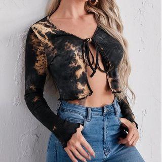 Long Sleeve Tie-front Tie-dyed Crop Top