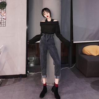 Boatneck Top / Paperbag High-waist Harem Jeans