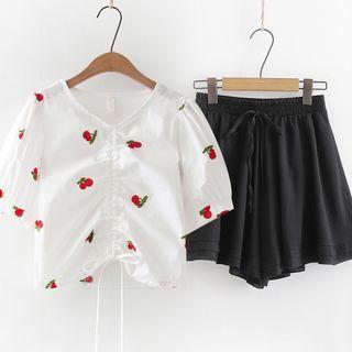 Puff-sleeve Floral Embroidered Top / Wide-leg Shorts