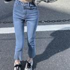 Cropped Chain-accent Straight Leg Jeans