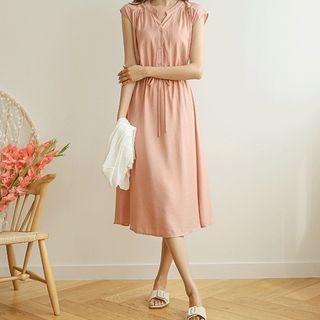 Sleeveless Shirred Tie-waist Long Dress