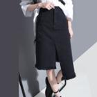 Asymmetric-hem Fray-edge Denim Skirt