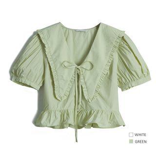 Short-sleeve Collared Cropped Blouse