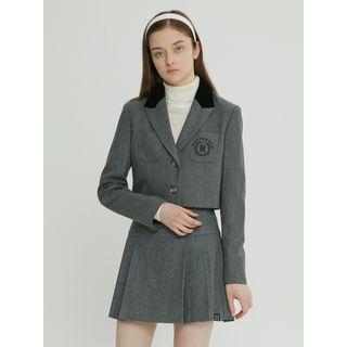 Snug Club Peaked-lapel Cropped Blazer