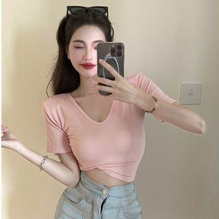 Short-sleeve V-neck Slim Fit Cropped T-shirt