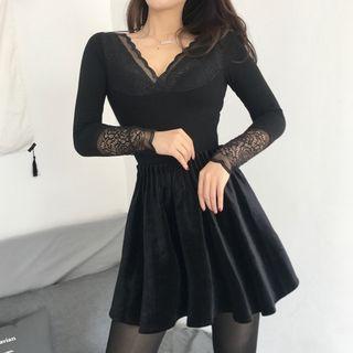 Lace Trim Long-sleeve V-neck Top