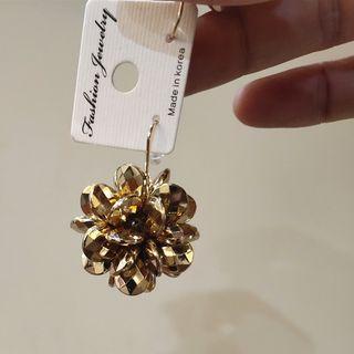 Metal Floral Earring